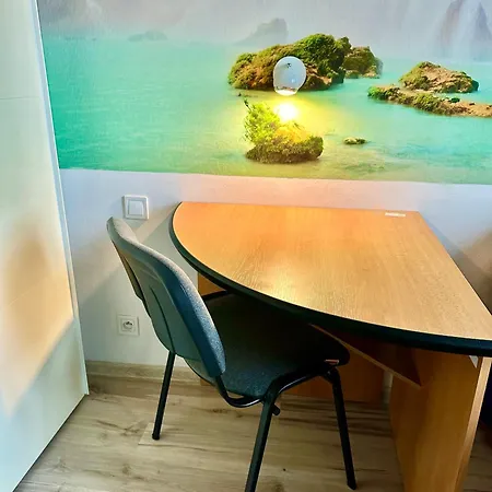 Quarto em Acomodações Particulares Vlastna Izba 5min Od Letiska *